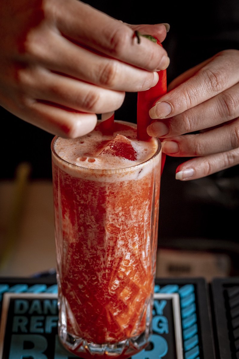 BUNSLONDON's tweet photo. Sunny days feel much better with an indulgent cocktail in hand. We're feeling #red today. How about you? 🍸 https://t.co/gXcBKfAV5K