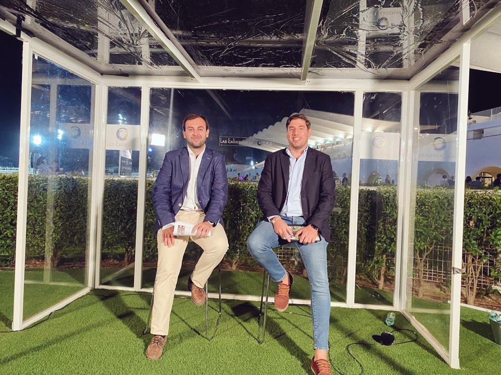 Todo un lujo compartir el último programa de <a href="/lascarreras/">Las Carreras</a> en el verano madrileño con mi amigo <a href="/evillaverde90/">Emilio Villaverde</a>.
A disfrutar de lo que queda de mes en <a href="/HipodromoSnSn/">Hipódromo de San Sebastián - Donostiako Hipodromoa</a> y <a href="/Carreras_Caba/">Real Sociedad de las Carreras de Caballos Sanlúcar</a>, y ya saben...¡Qué el turf les acompañe!