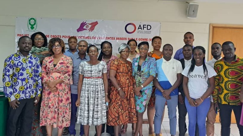 stopauchatnoir's tweet photo. Stop Au Chat Noir a pris part à l'atelier d'élaboration de messages de sensibilisation contre les VBG, une initiative de l'AFJCI, avec l'appui de @AFD_France et du Projet "Féministes en action" d'@Equipop_Ong dans le cadre du Projet : "Plus de droits pour les victimes de VBG" https://t.co/Phc3uvVbek