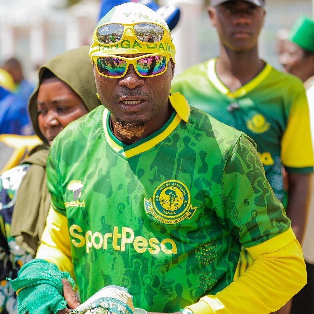 CAFCLCC's tweet photo. 🇹🇿 @yangasc1935’s fans are hungry for the 2022/23 #TotalEnergiesCAFCL!

Will they be participating in the group-stages? 👀

#FridayFeeling https://t.co/oFhy1B4N6E