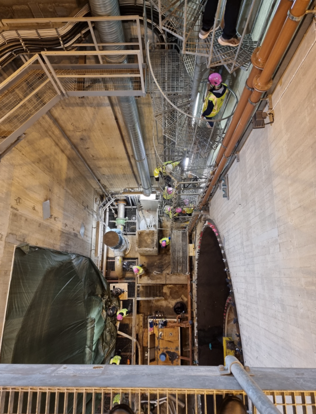 SakkeRantala's tweet photo. A group of @WecFinland Future Energy Leaders (FEL) visited @KemijokiOy #hydropower plant Kurkiaska. The refurbishment is carried out by @Andritz and VEO. For many, this marked the first visit to a hydropower plant and we got the opportunity to see the "heart" of it. https://t.co/2oLA4bvK1G