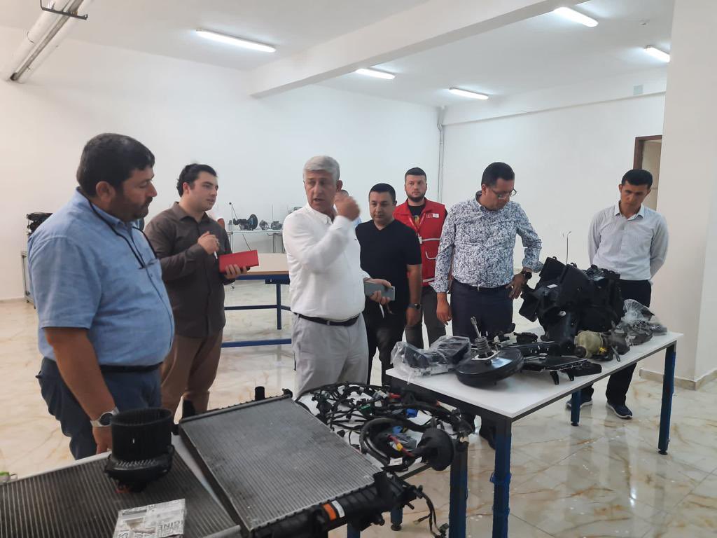 ikaorgtr's tweet photo. Kalkınma Ajansları Genel Müdürü Barış Yeniçeri, Ajansımız Güdümlü Proje Desteği kapsamında hayata geçen #Adıyaman #Sanayi Geliştirme Merkezi’ni ziyaret ederek incelemelerde bulundu. 

@KalkinmaAjansGM https://t.co/S5JgqXbR85