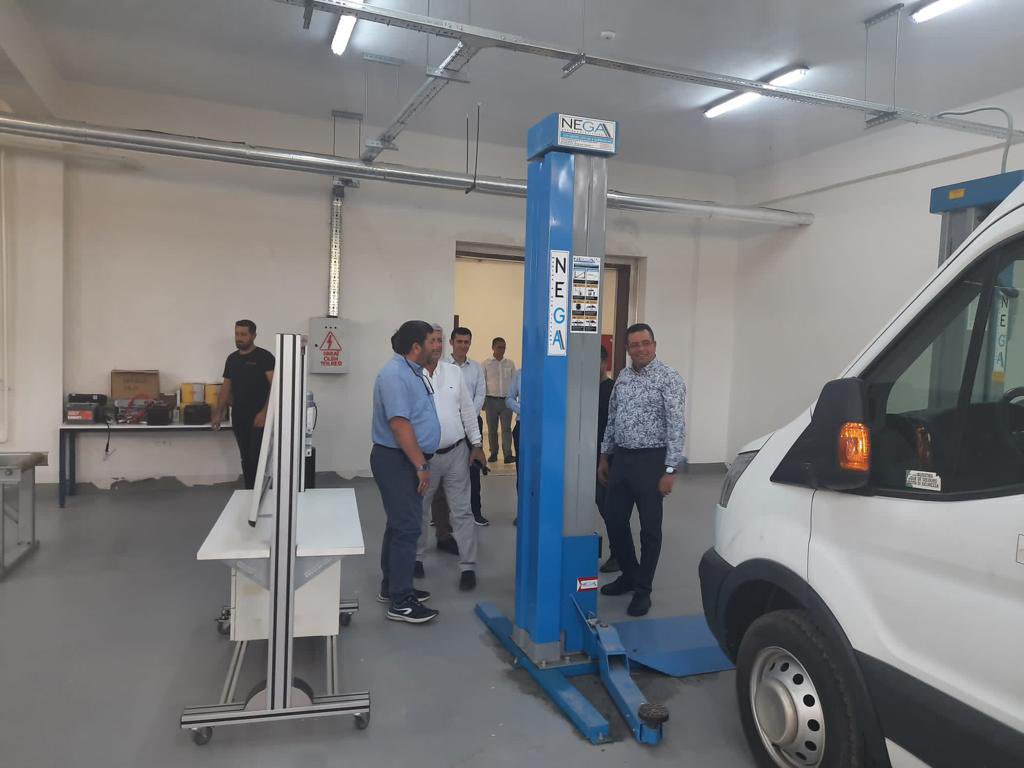 ikaorgtr's tweet photo. Kalkınma Ajansları Genel Müdürü Barış Yeniçeri, Ajansımız Güdümlü Proje Desteği kapsamında hayata geçen #Adıyaman #Sanayi Geliştirme Merkezi’ni ziyaret ederek incelemelerde bulundu. 

@KalkinmaAjansGM https://t.co/S5JgqXbR85