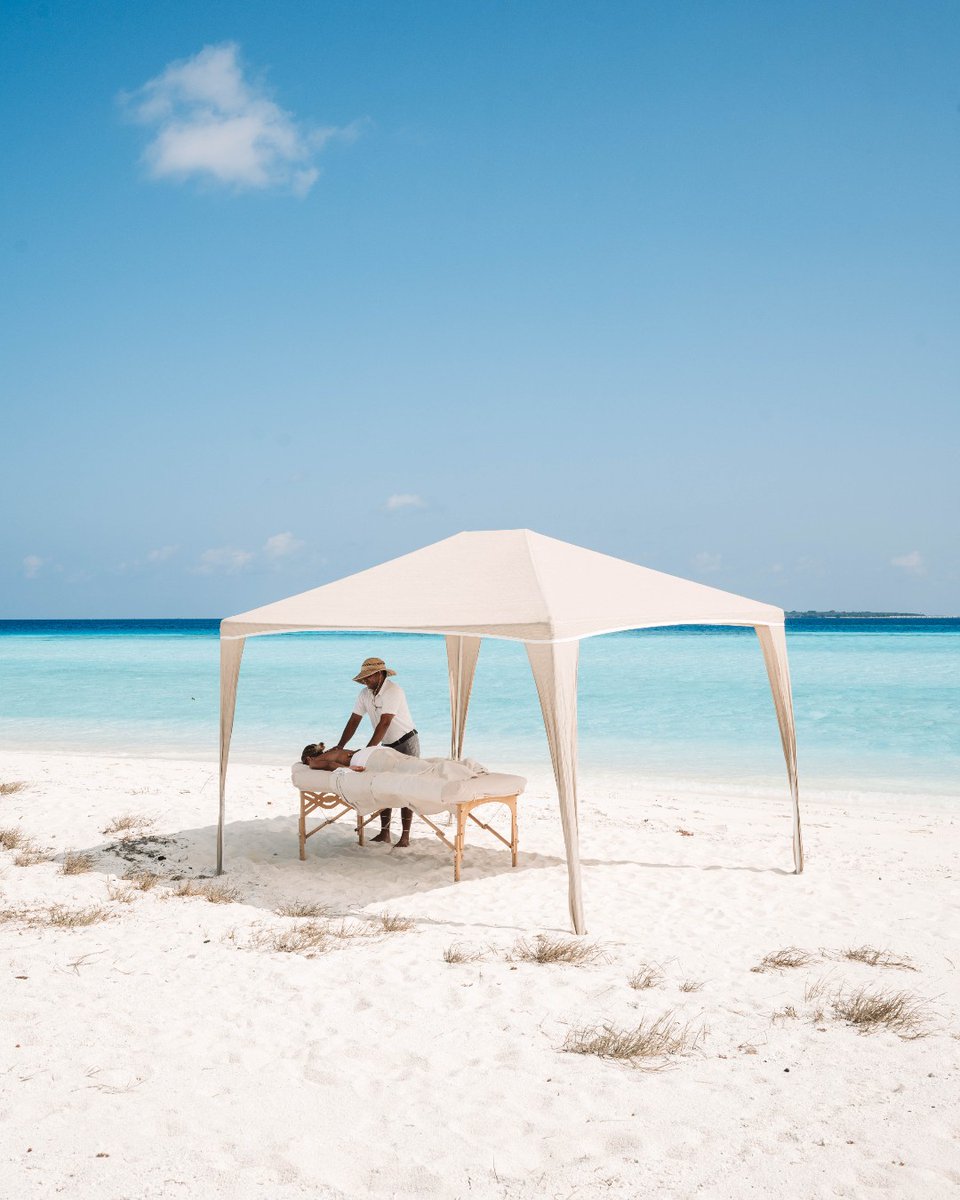 Four Seasons Resorts Maldives tweet media