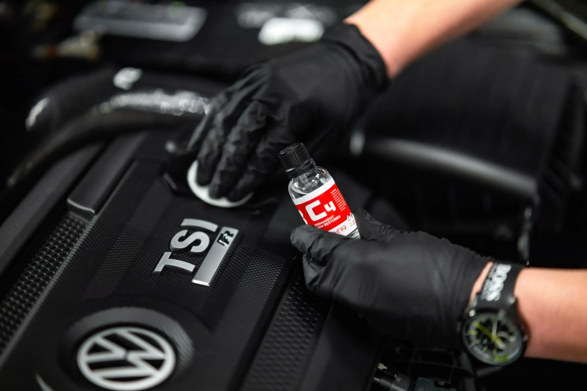 ✔️ Up to 2 years durability
✔️ Restores trim to ‘as new’ condition
✔️  For use on all exterior trim &amp; engine bays