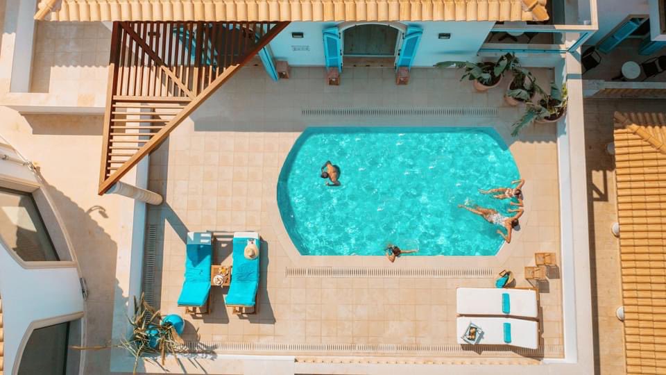 Luxury Worldwide tweet media