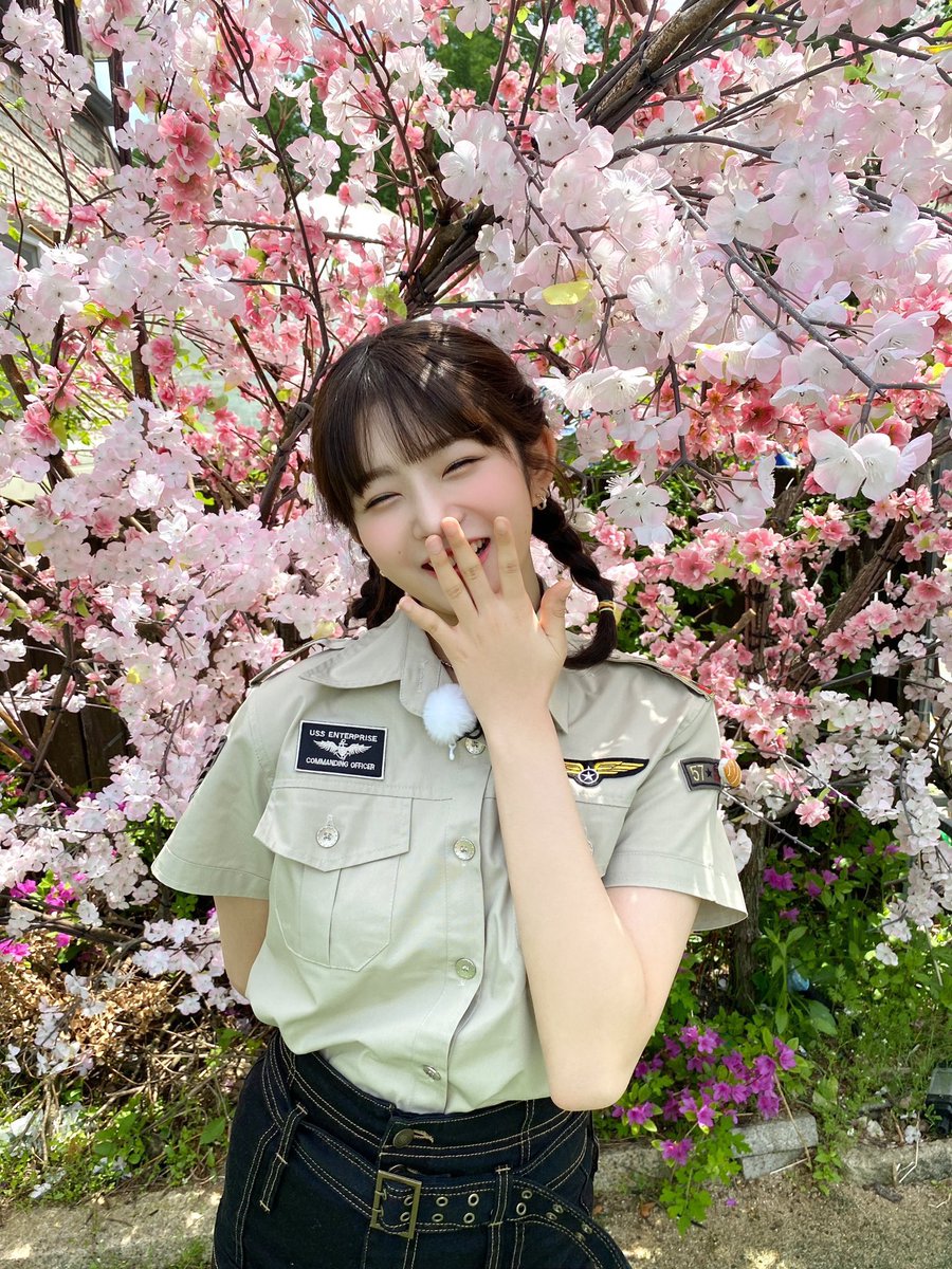 hyewonyujin's tweet image. 딱 배경화면 재질.. 너무 귀엽다ㅠ