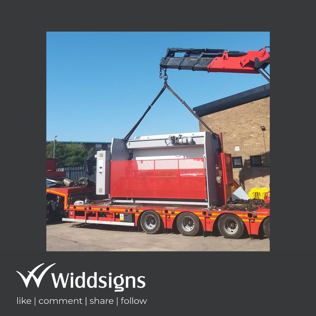 widdsigns's tweet photo. It's another scorcher and we're enjoying the blue skies whilst taking a delivery of a brand new 4-metre press break at Widd Signs' North West facility today.
Looking forward to getting this up and running!
#signage #machinery #pressbreak #delivery https://t.co/N9uHfqeAA7