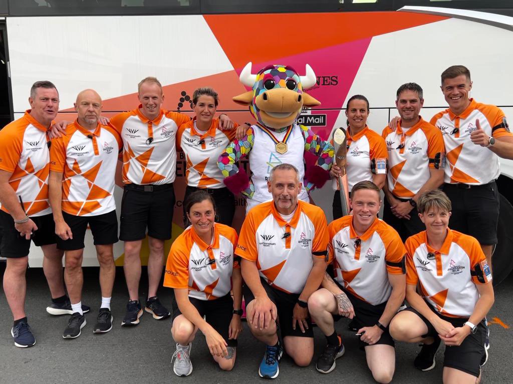 benito51866's tweet photo. An amazing experience meeting fantastic people on my QBR baton protection journey , memories that will last forever @KimMadillWMP @RodRoseWMP @CG2022_WMP thank u for the opportunity. #inspiringbatonbearers #CWG2022 #lucky #memories https://t.co/kb5Kx2Ao1X
