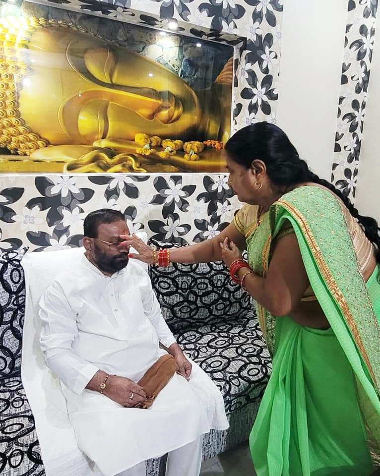 SwamiPMaurya's tweet photo. आप सभी को रक्षाबंधन की बहुत बहुत बधाई एवं शुभकामनाएं।
#HappyRakshaBandhan
#रक्षाबंधन https://t.co/DWYNGps9zZ