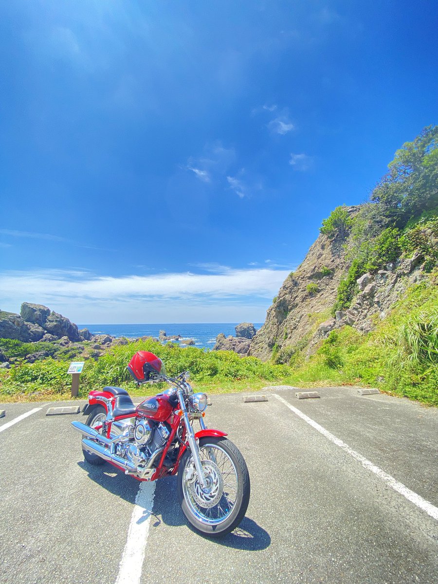 YAMAHA_KY's tweet photo. #バイク乗りとして軽く自己紹介

名前 : K
性別 : ♂
年齢 : 28
身長 : 178
住み : 福岡
車種 : DragStar400
好き : 景色の澄んでいる所
嫌い : 虫アタック
一言 : バイク歴3年目🏍こじれ歴6年目💔🤣

#バイク乗りとつながりたい
#バイク好きと繋がりたい
#バイクのある風景 https://t.co/4p4cvchZ8c