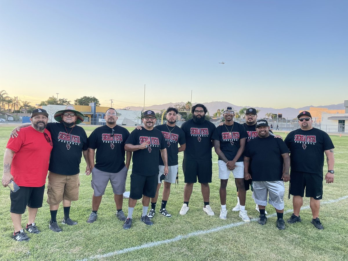 What a special moment. Been a crazy last few years for some of us, but we’re back together doing what we love! #AlwaysFamily #SierraVistaFootball #FormerPlayers #CurrentCoaches #DoubleWing #RomeroProductions