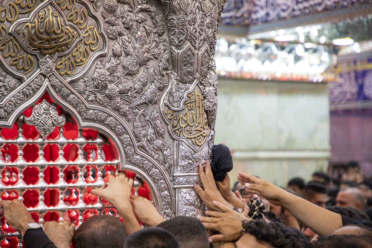 AlkafeelAbbas's tweet photo. الثالث عشر من محرم الحرام سنة ٦١هـ
دفن جسد الإمام الحسين (عليه السلام) وباقي شهداء الطفّ
#الحسين_نهج
https://t.co/Y10LN1VXhX https://t.co/1M0w7fel0J