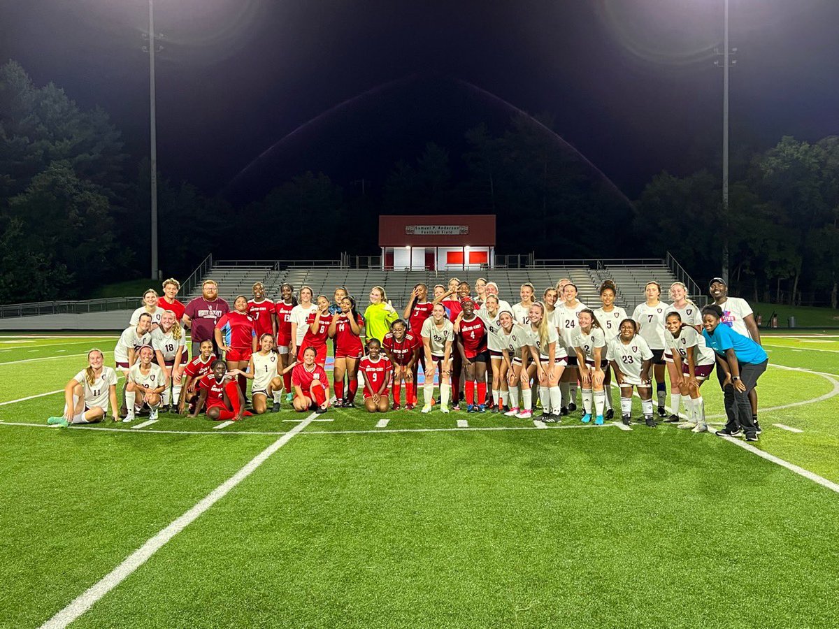 WarrioretteSCR's tweet photo. Great night for Soccer! Thank you @AustinEastHS for hosting us tonight as we finish up the preseason! #Onecommongoal https://t.co/NxBszCoYWG