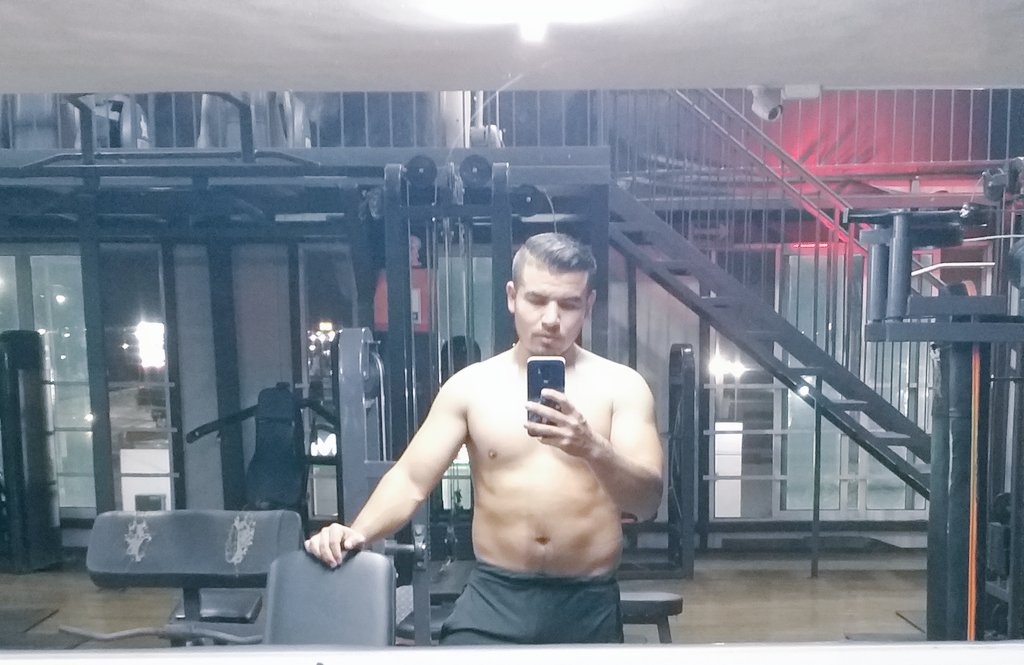 Ian Kvazos tweet media