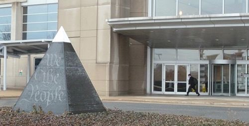 NickHintonn's tweet photo. The IRS building in Maryland. Totally normal. https://t.co/eV7ewR4PWM