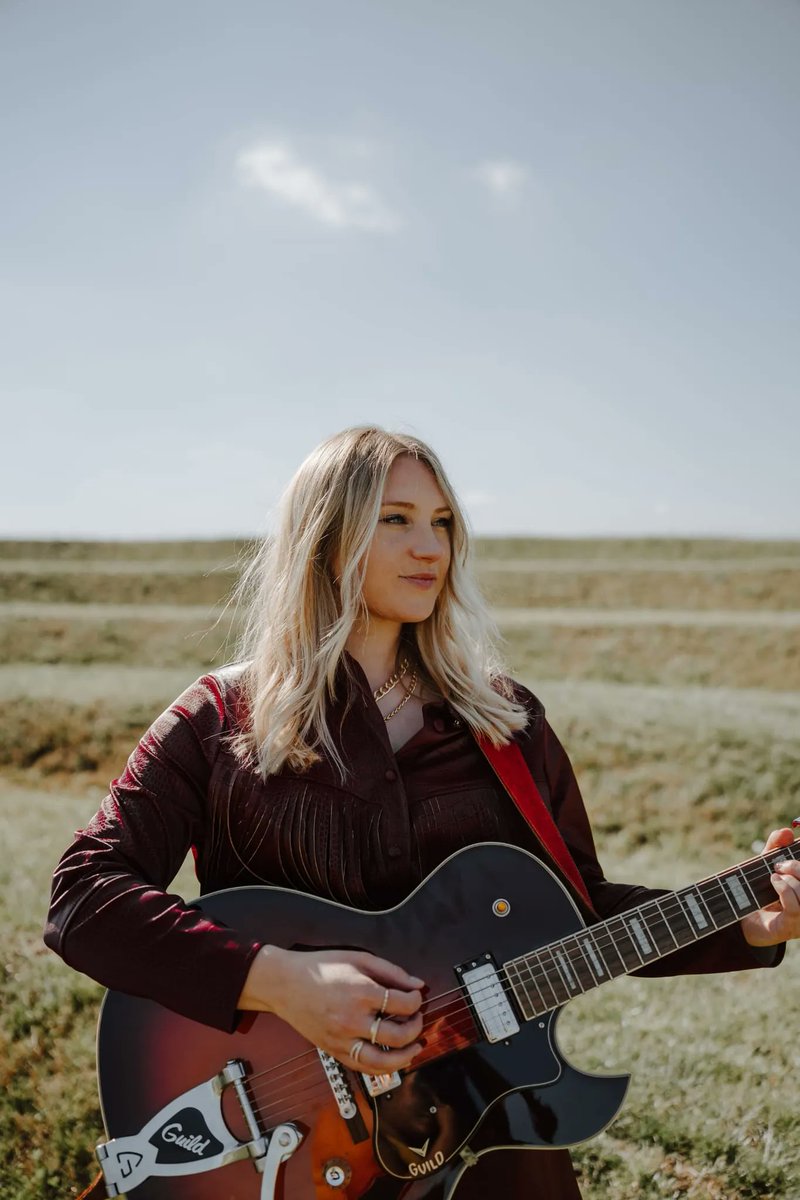 Thank you thank you thank you !! Thanks for listening, thanks for coming to our shows, thanks for supporting us! 

Also big thanks to <a href="/TessViera/">Tess Viera</a> for being a  📷 wizard!
Thanks to <a href="/AmphiBerrybank/">Amphitheatre Berrybank Park</a>  for the beautiful location!
Thanks to <a href="/guildguitars/">Guild Guitars</a> for their beautiful creations!