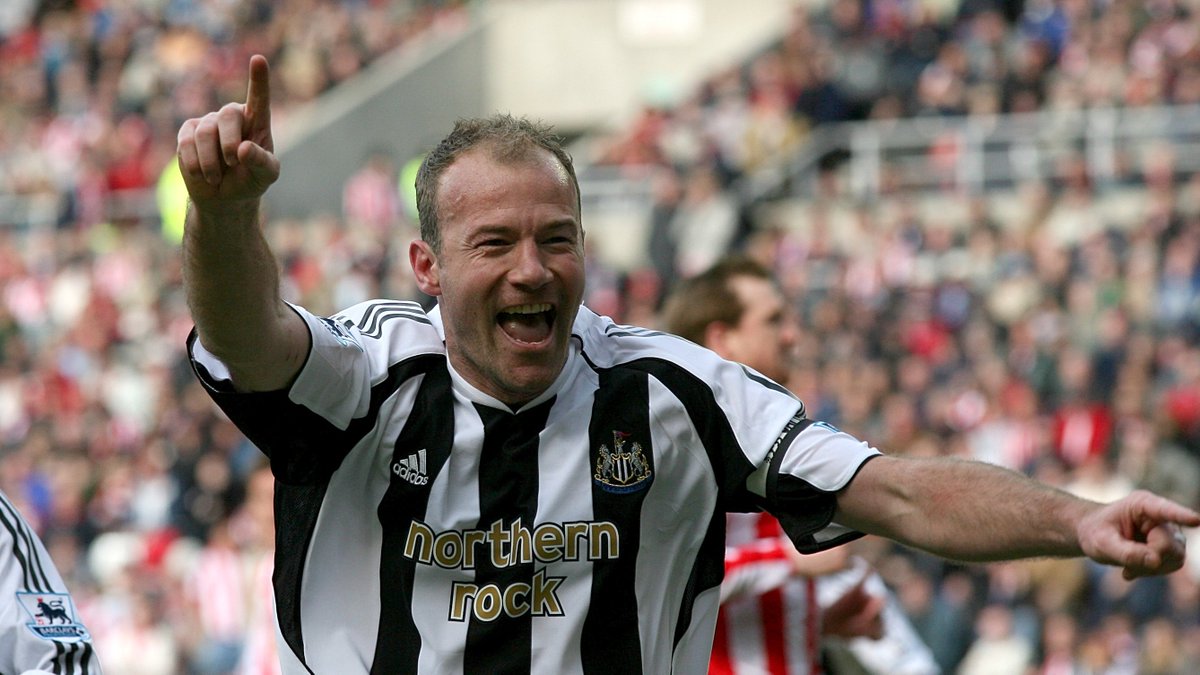 #OnThisDay in 1970, Alan Shearer was born! 👕 679 apps ⚽️ 206 goals 🎯 58 assists 🏆 1x Premier League 🏅 3x EPL Golden Boot 🏅 1x EPL Player of the Season 🏅 3x EPL Player of the Month 👑 EPL All-Time Top Goalscorer 👑 EPL Hall of Fame One of the greatest. 👏