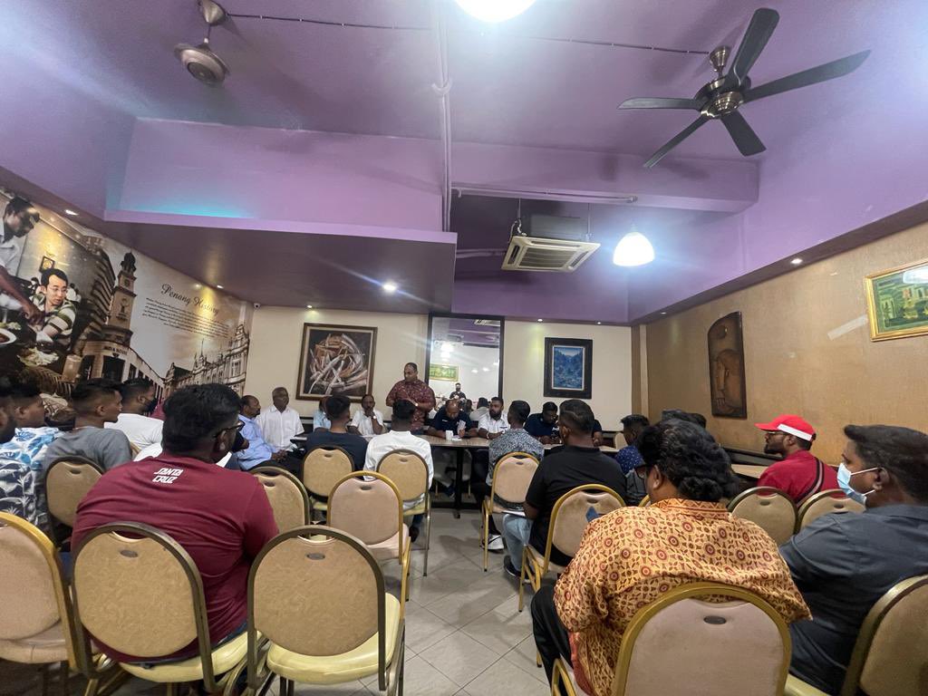 KishvaComms's tweet photo. Ke Pulau Pinang untuk menghadiri AGM Putera MIC Negeri P.Pinang yang dirasmikan oleh Tuan J.Dhinagaran, Pengerusi MIC P.Pinang. Tahniah kepada saudara Buveindran Poovalai, Ketua Putera Pulau Pinang atas usaha menganjurkan majlis ini dan menyuarakan pandangan anak muda tempatan. https://t.co/aZ5z5VbTCy