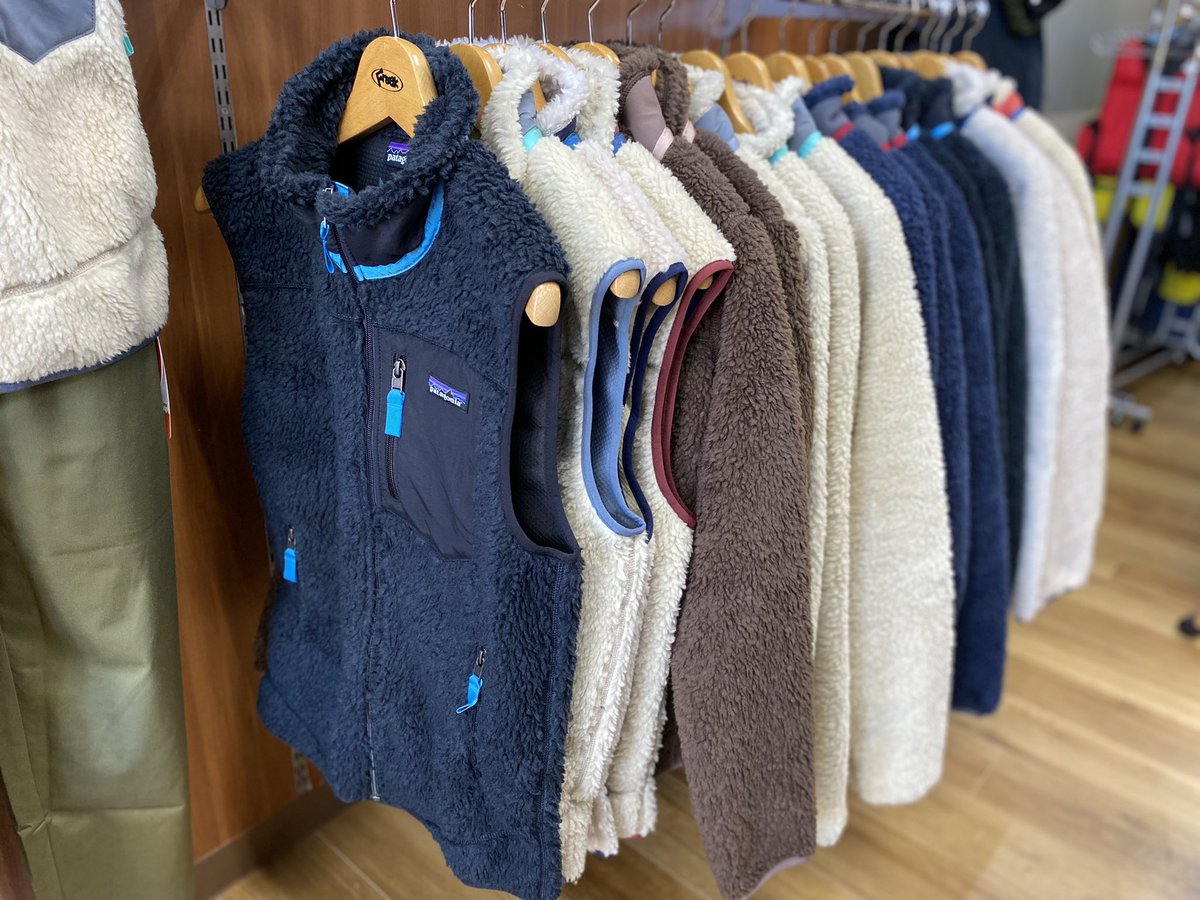 Patagonia レトロX 
入荷いたしました〜！
今期は深みのある色あいでよきですね〜🌱

#アウトドア　#東海　#岐阜　#大垣
#キャンプ　#スケボ #スノボ #パタゴニア　#sup #ファッション　#海　#川　#釣り #アウトドア好きな人と繋がりたい