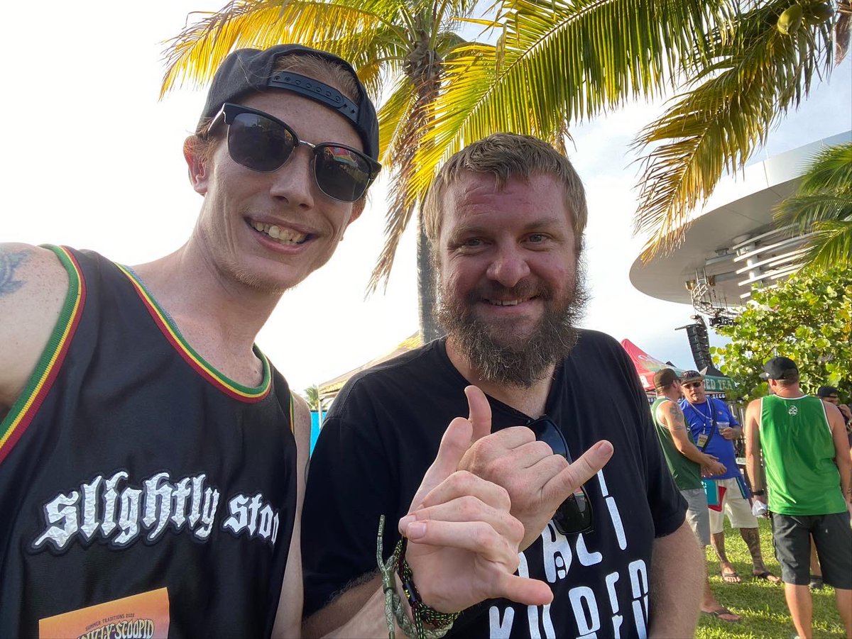 ETArtVisions's tweet photo. Truly blessed to have gotten to see all our #StoopidHead friends @ all 4 @SlightlyStoopid shows!! 🙌 was waiting over two years for this 🔥 big up @SilverbackMusic for making it possible y’all are the best!! 

#GuessWhosBack https://t.co/iIaycwaUOj