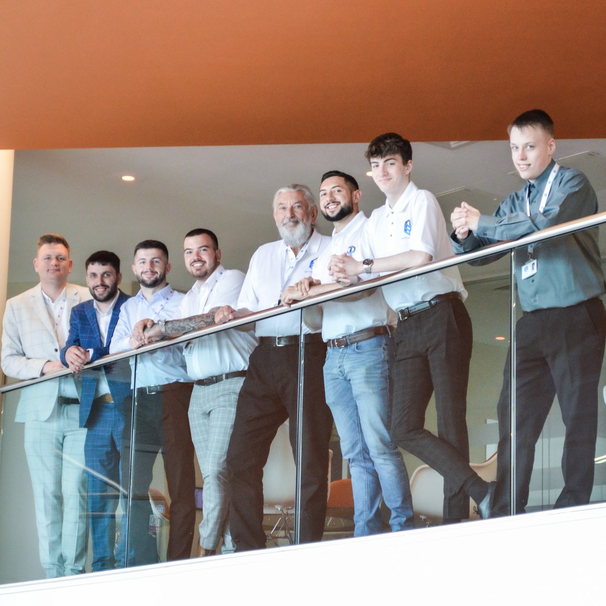 Occupier spotlight🔦@switchmyserver grew out of their home-office into one of our fully serviced #officespaces last year. The team are on an exciting growth journey and the #AMPTechnologyCentre community are delighted to support them🙂
Full story👉 bit.ly/3bL2eSZ