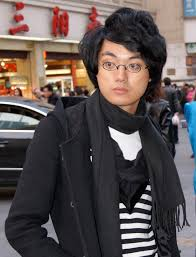 merlinpapin3's tweet photo. .@FredOL69007 On souhaite un Bon Anniversaire au réalisateur Franco-Cambodgien #DavidChou qui a 39 ans , réalisateur du Documentaire Le Sommeil d'Or et le film Diamond Island (Grand Prix de Cabourg 2016) https://t.co/U8TyoOyIDq