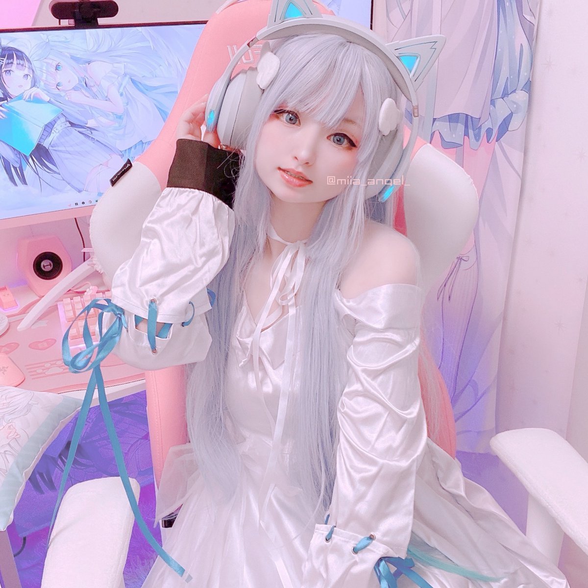 Edifier_Global's tweet photo. Meow @mia_miacubus_💙
Double tap if you love the sky blue #G5BT headset

#animeartstyle #anime #GamerGirl #catearheadset #gaminggirl #Cosplay #anime #otakugirl #Cosplaygirl #Japanesegirl #kawaiicosplay #kawaiifashion #kawaii #kawaiigirl #animegirl #kawaiiaesthetic #cute https://t.co/uu0G18JMFm