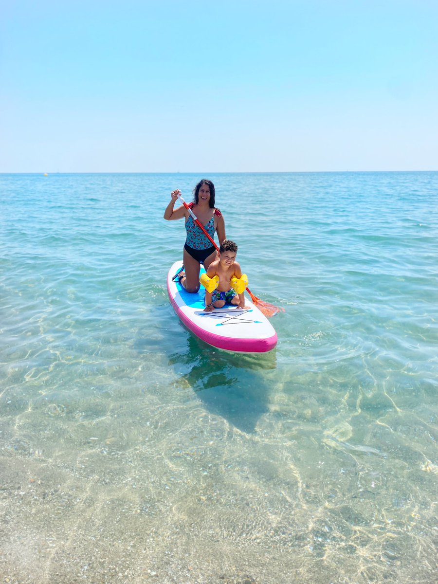 🌊 Playa de Castelldefels cada día te pareces más a mi caribe 💙 azul clara, caliente con 29• y tranquila. T’ estimo molt bonica! #Verano2022 #Castelldefels #CastelldefelsPlaya