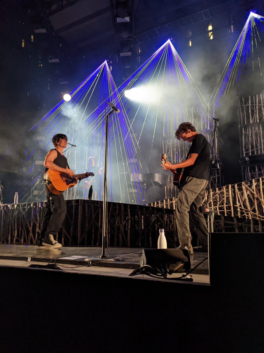 deenia22's tweet photo. All up in this peice. San Diego tonight🤘🏼✨🧜‍♀️@thirdeyeblind #summergodstour2022 https://t.co/lLAVG8ZlN3