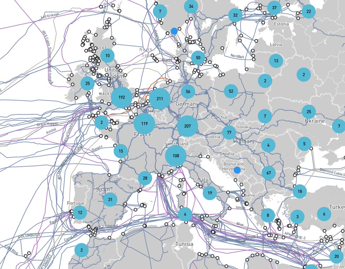alsacreations's tweet photo. Infrapedia dresse la carte de l'infrastructure mondiale d'Internet https://t.co/cGkfbK20mO notamment les fibres sous l'océan et sur terre https://t.co/osQIKMSZoE