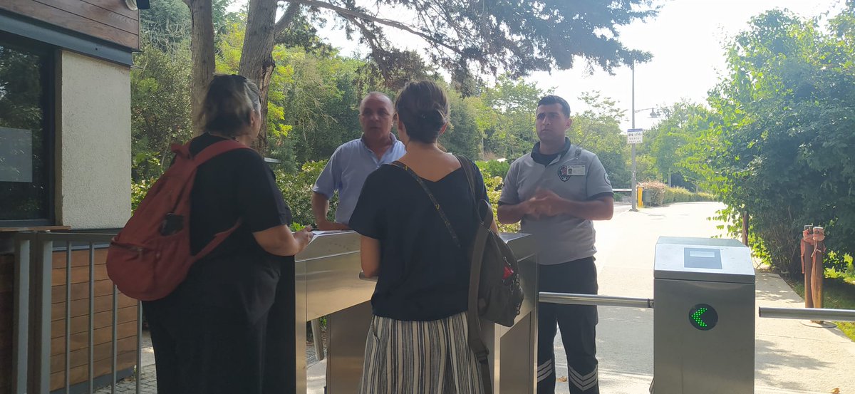 Mithat Alam Film Merkezindeki görevlerimize son verildiğine dair Boğaziçi Üniversitesi Vakfı Yönetim Kurulu Başkanı Prof. Dr. Naci İnci imzalı tebligat bu hafta başında elimize ulaştı. Bugün itibariyle de kampüse girişimiz engelleniyor. Zeynep Ünal &amp;  Elif Ergezen