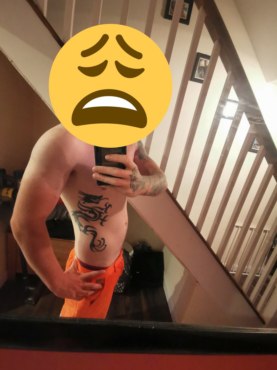 HotHeadHandy's tweet photo. Feeling weak, small and hungry. #gym #Diet https://t.co/YcJ1Hy3cgX