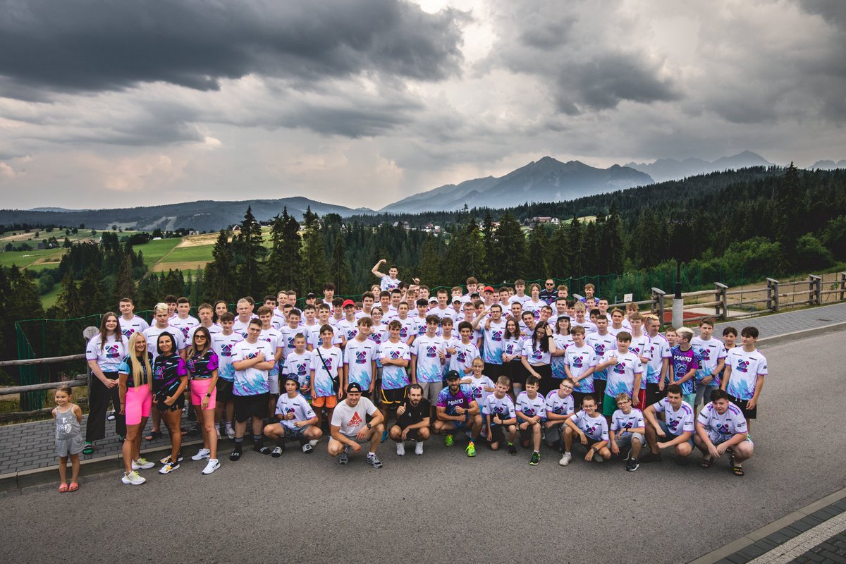 🔥 SLAVGENT &amp; <a href="/pashagamingcamp/">Pasha Gaming Camp</a> 🔥

Możliwość zrealizowania prawie 400 personalizowanych koszulek dla uczestników i kadry minionej edycji tego wyjątkowego przedsięwzięcia z udziałem samego <a href="/paszaBiceps/">paszaBiceps</a> to dla nas ogromny zaszczyt. Dziękujemy za zaufanie! 🥰