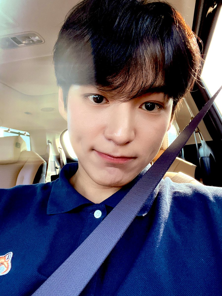 NewWorld_VICTON's tweet photo. [#찬]🖤-@
퇴근길…🚗 https://t.co/9Mg6g6Xu29