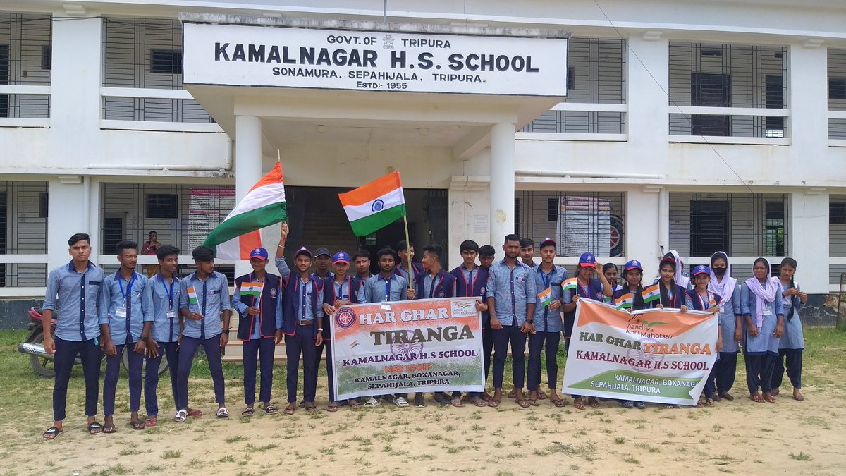 BipadDas8's tweet photo. Har Ghar Taranga Awareness from Kamalnagar HS School, Sonamura (NSS Unit) https://t.co/oDSVB3xTR9