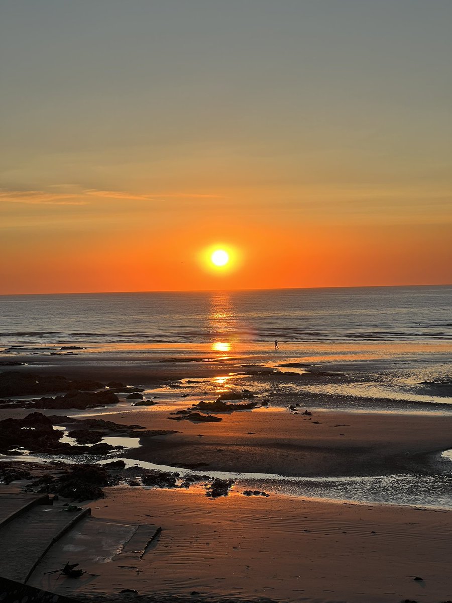 Happy Friday 💛☀️