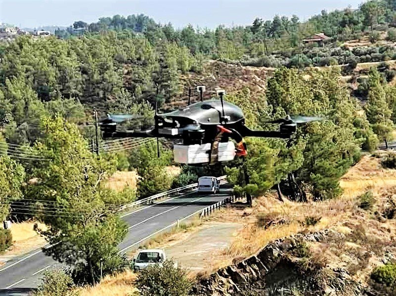 CyprusInstitute's tweet photo. Ξεκίνησαν οι περιπολίες των drones σε συνεργασία με το #CARE_C (μέσω του #USRL) του Ινστιτούτου Κύπρου. Η αξιοποίηση τους αναμένεται να συμβάλει καταλυτικά προς την περαιτέρω ενίσχυση του υφιστάμενου συστήματος διαχείρισης δασικών πυρκαγιών που εφαρμόζει το Τμήμα Δασών @EMMECARE https://t.co/4VyRmFT7Qn