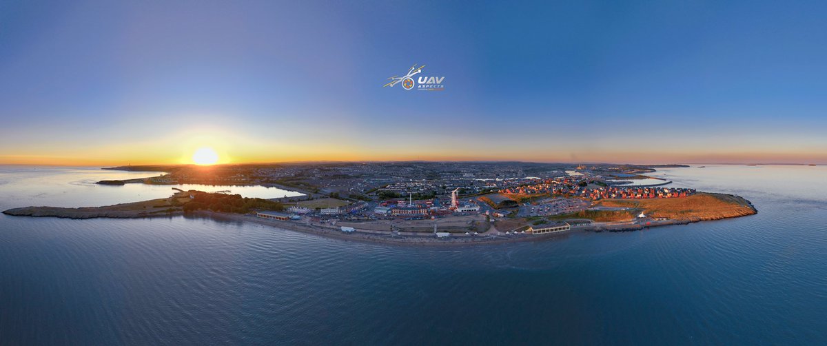 If this isn’t a view of the Island &amp; Town then not sure what is…
Dream of a sunset last night, Mavic 3 about half a mile over the channel.
🕹🚁👨🏻‍💻🙋🏻‍♂️