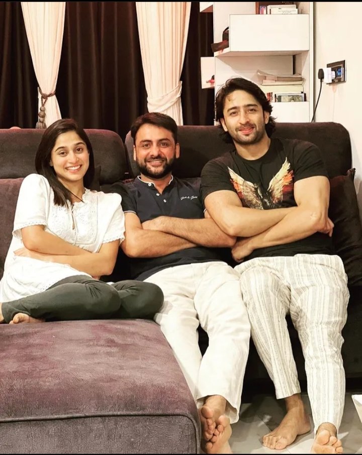ankitaforever's tweet photo. When you get bhar bhar ke Navya reunion content😭😭😭😭omg i cant i am crying 😭😭😭😭
#Navya #ShaheerSheikh #SomyaSeth #AnYa #ShaMya https://t.co/h5CsqxdCL9