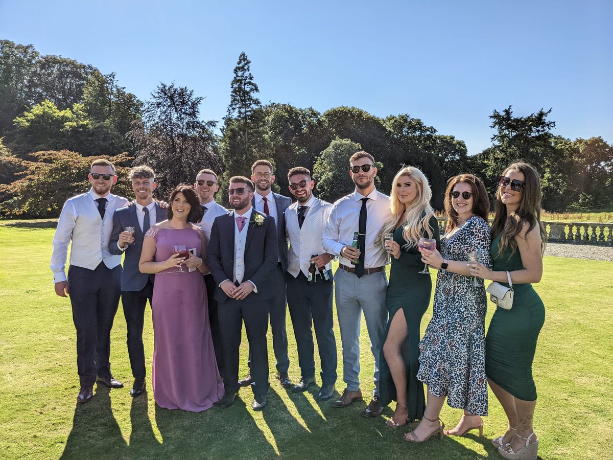 CL_Ardern's tweet photo. Who doesn't love a family wedding? ✨ https://t.co/OGoHhRFWRz
