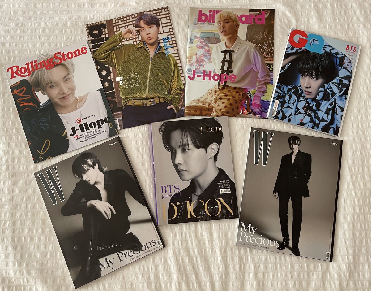 HobiJJJJ's tweet photo. When is your next cover #jhope Mi #corazoncito? 🥰🃏❤️‍🔥 #JackInTheBox_JHOPE @BTS_twt #hobi #junghoseok https://t.co/U48ZP9fYdo