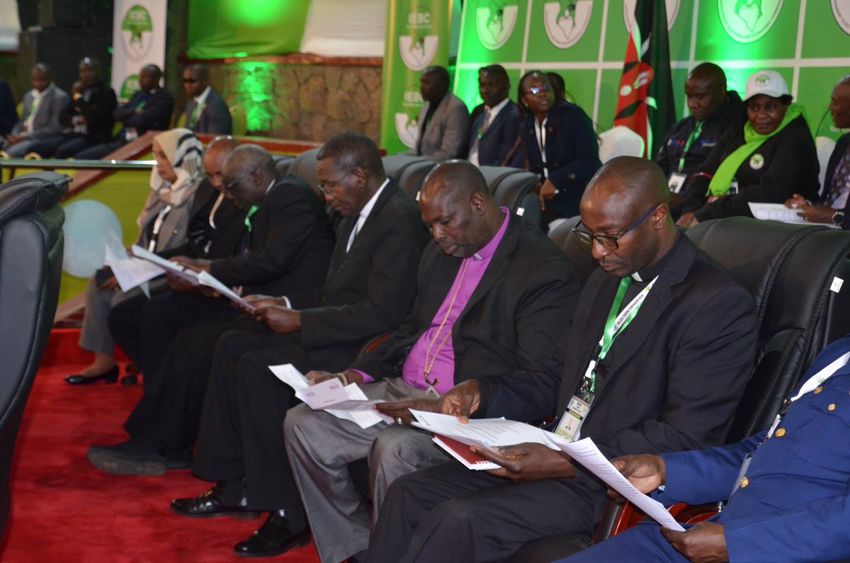 #BishopsvoiceKE As the IEBC continues to count and tally the votes for the different elective positions, we pray that God grant them divine grace to count every vote with excellence and integrity. facebook.com/33018413088311… @IEBCKenya @CJPDKENYA @bishopmuheria