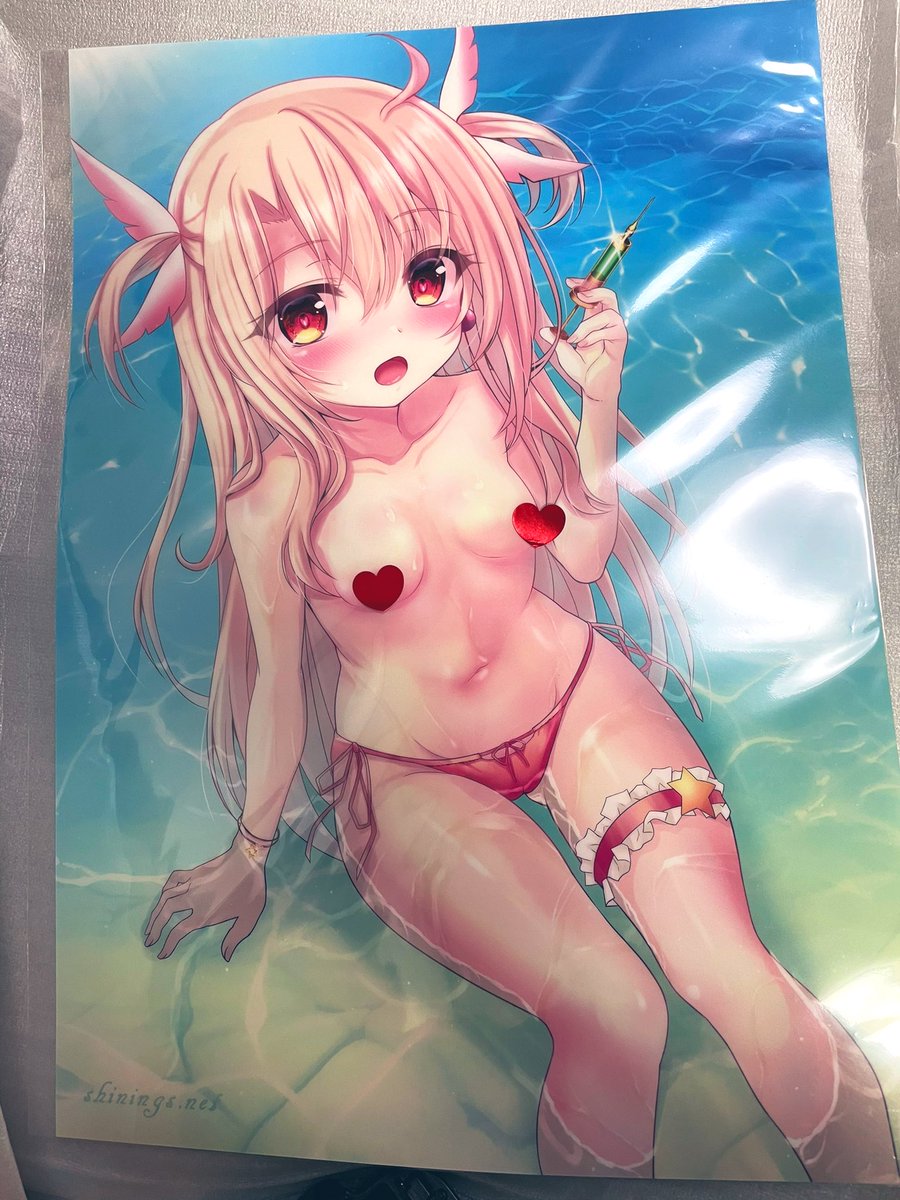 新刊セットに入るクリアポスター届いたー!!
良い感じです!! 