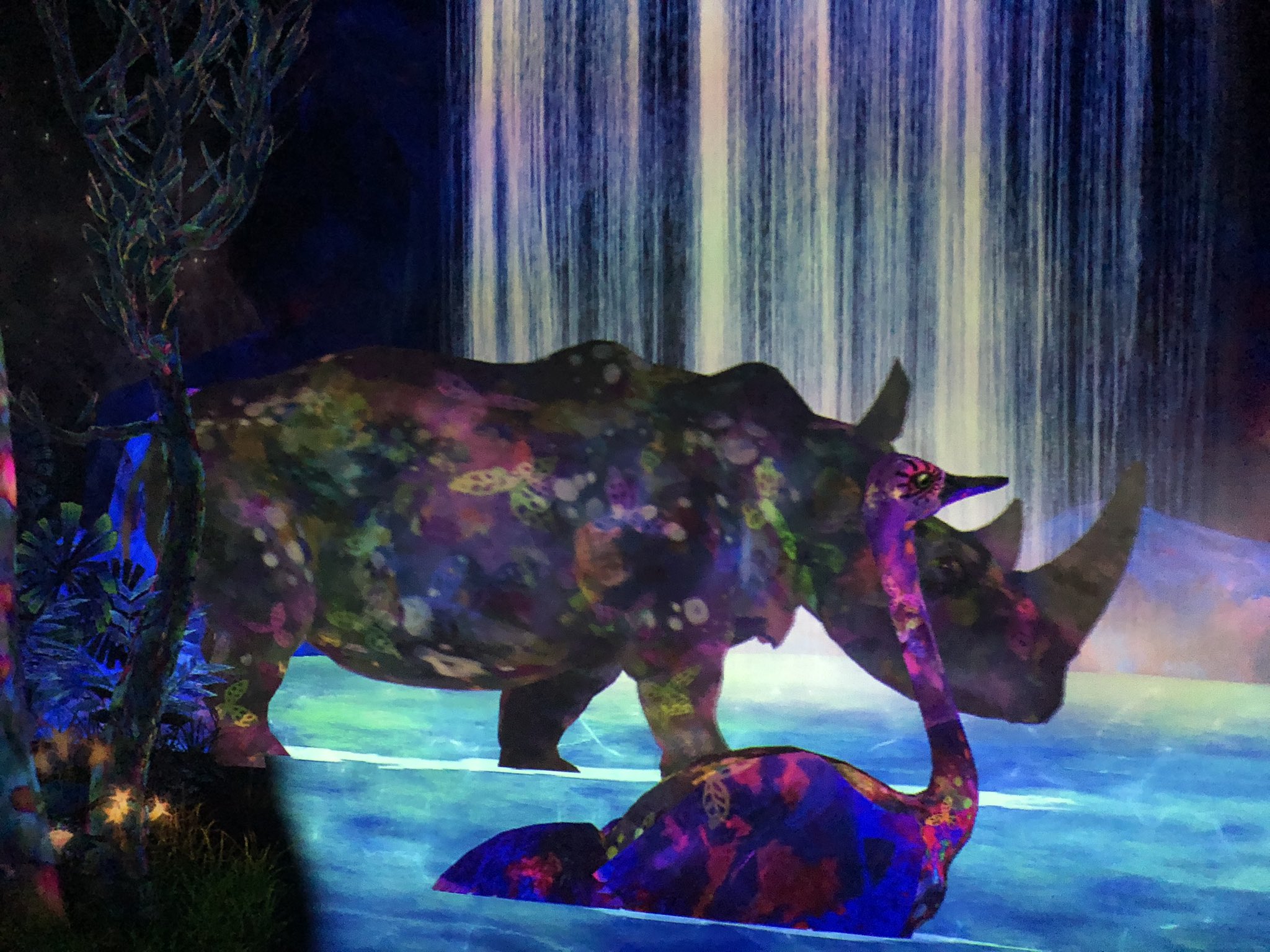 みなm 不思議な空間 幻想的な映像美 Galaxyharajuku Teamlabgalaxy 夏休みの思い出 T Co Xzs8baaewo Twitter