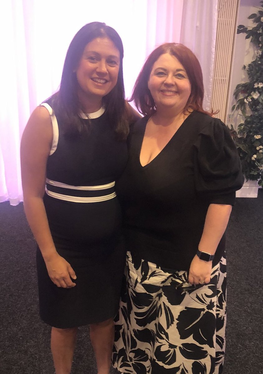 Thanks to my good friend <a href="/PaulaBarkerMP/">Paula Barker</a> for showing me around Wavertree.

It was great to meet <a href="/LoveWavertree/">LoveWavertree</a> and see the work they’re doing in the community, and to chat Levelling Up and much more with <a href="/WavertreeCLP/">Wavertree CLP</a> 🌹