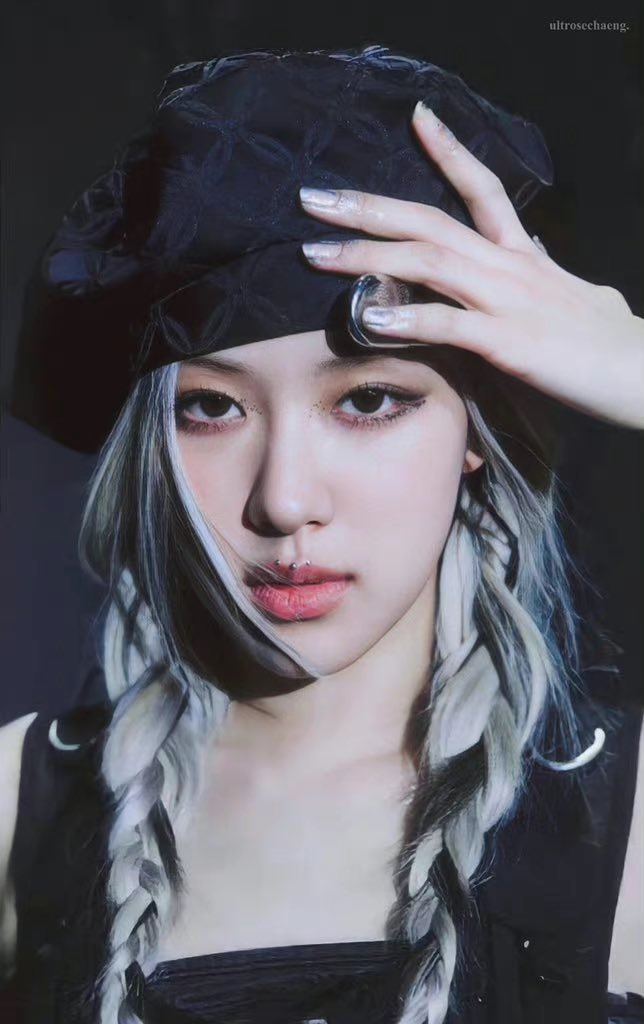 yuuuoho's tweet photo. #ROSEBORNPINK ROSÉ BORN PINK🌟 https://t.co/EK15bEF7dX