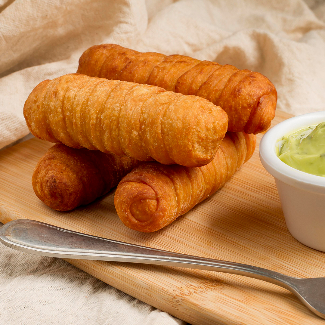 Los tequeños tradicionales con un relleno de esas grandes favoritas de #LaMontserratina: ¡las chistorras!😎

#Caracas #VenezuelaFood #Foodie