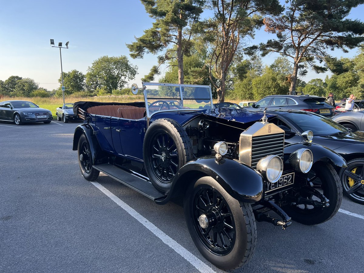 southerncarsuk1's tweet photo. Very excited….saw Sir Malcom Campbells Rolls at #trcdoc Car Meet last night #motoringlegends #rollsroyce #sirmalcolmcampbell https://t.co/7tQIeKxapS