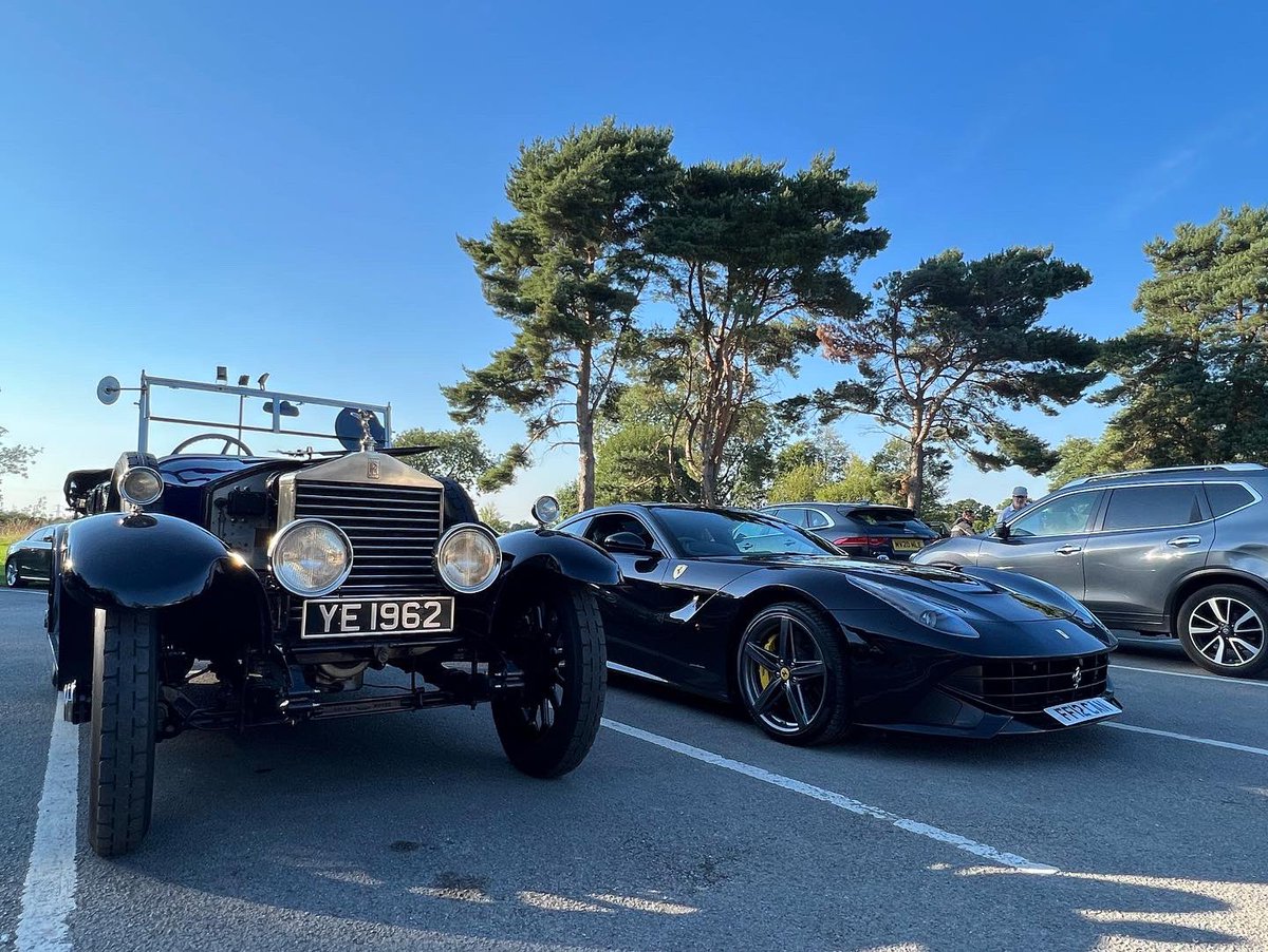 southerncarsuk1's tweet photo. Very excited….saw Sir Malcom Campbells Rolls at #trcdoc Car Meet last night #motoringlegends #rollsroyce #sirmalcolmcampbell https://t.co/7tQIeKxapS